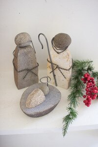 RIVER ROCK MARY